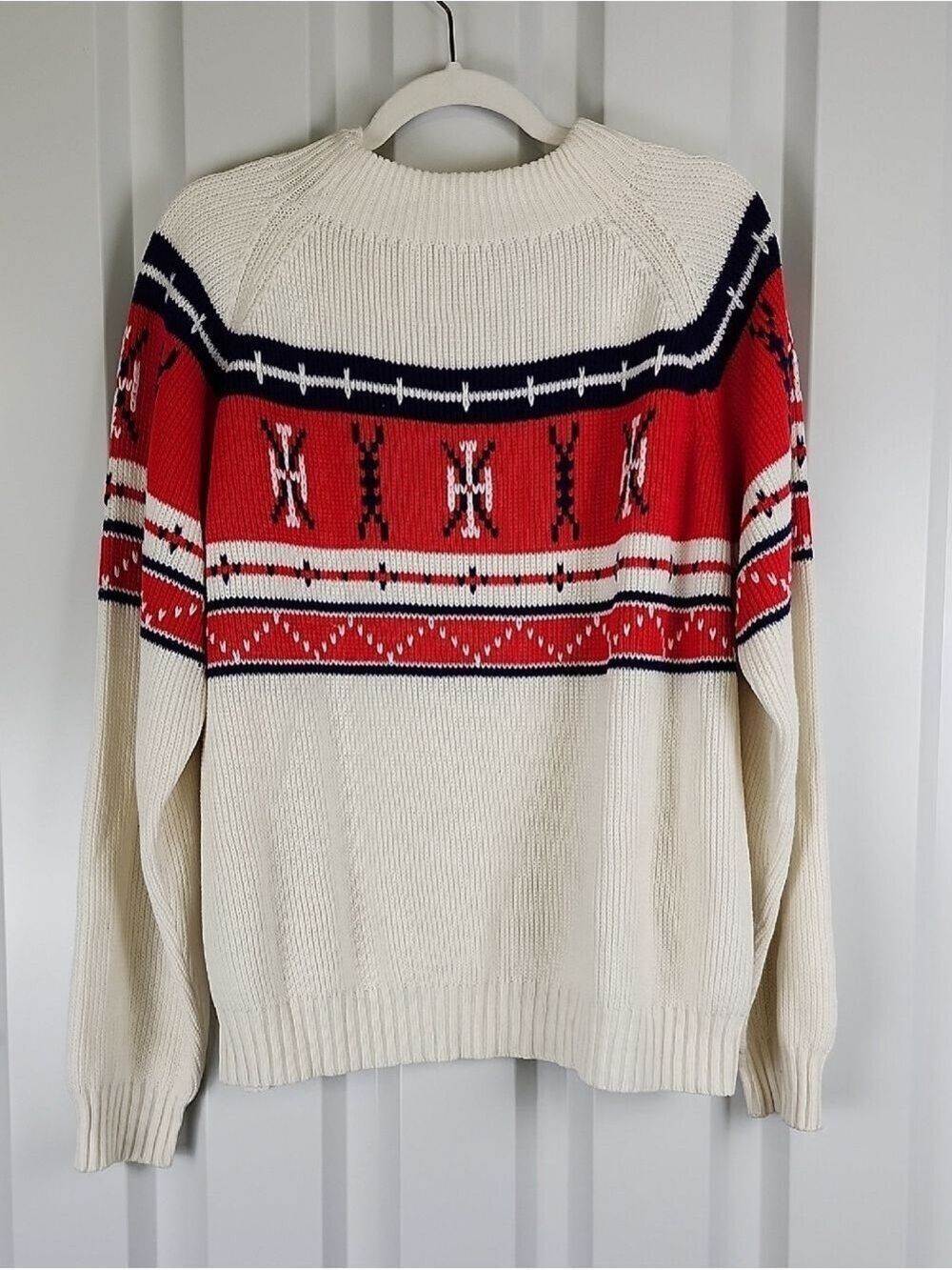 Vintage Montgomery Ward Knit White Sweater with Red & Navy Fair Isle Yoke Sz XL